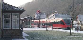 643 027/527 (21.1.01)