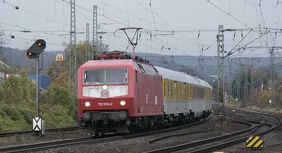 752 004 (13.11.02)