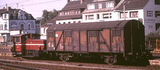 332 218 ca. 1983 (D. Auster)