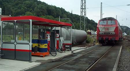neue Tankstelle (240600) mit 215 124