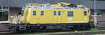 TIF 705 001 (5.11.01)